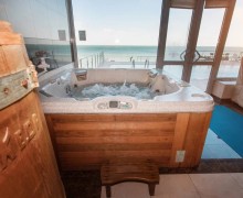 Приглашаем Вас провести выходные дни в отеле Бирюзовая Бухта